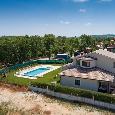 Tatil Evi Marchi *
